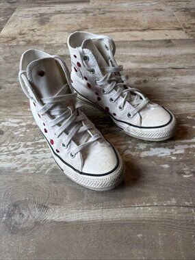CONVERSE Chuck Taylor All Star Sneakers Hearts Valentines Day A13650C Women’s 6